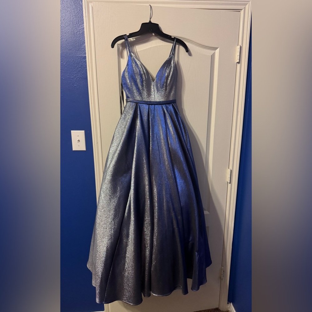Sparkly blue Sherri Hill prom dress!!